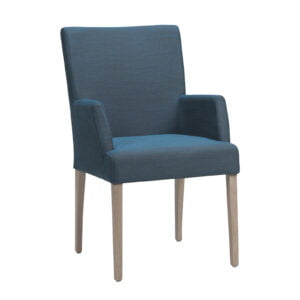 Luxe eetkamerstoel seniorenstoel met een blauwe stoffering en licht houten poten