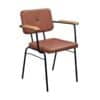 Stapelbare zorgstoel met cognac bekleding