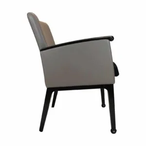 Eetkamerstoel met Sta-Op Functie zijkant