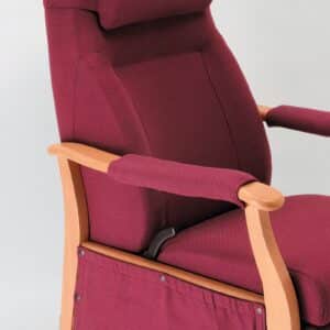 Gestoffeerde armleuning stoel zorg senioren