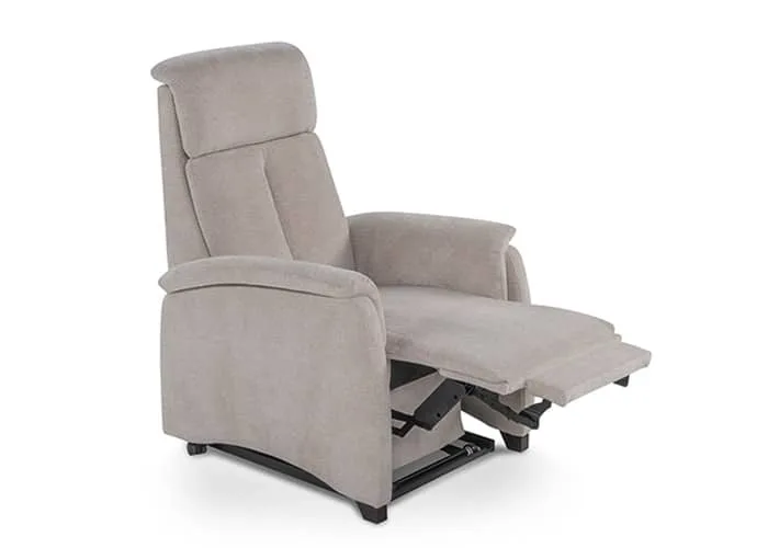 Fauteuil voor senioren met lange voetsteun en grijze stoffering