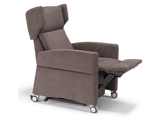 Fauteuil voor ouderen met voetsteun